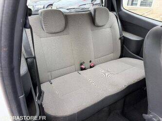 2011-renault-twingo-1413223-45303998