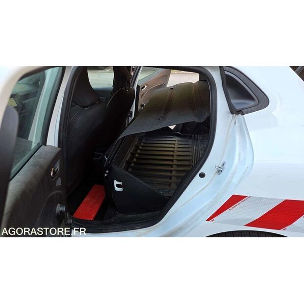 2020 Renault Clio-45304028