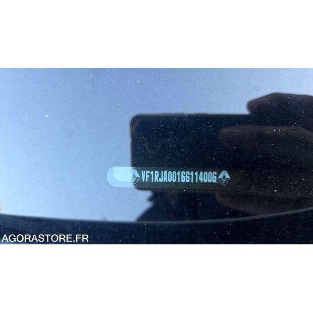 2020 Renault Clio-45304031