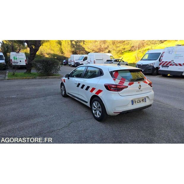 2020 Renault Clio-45304041