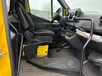 2019-mercedes-benz-sprinter-1413226-45304056