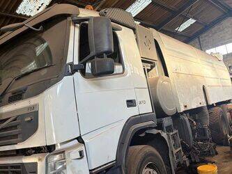 2011-volvo-fmfh-e5-45304074