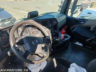 2016-mercedes-benz-actros-1413228-45304077