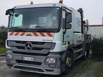 2010-mercedes-benz-2636-1412635-45304147