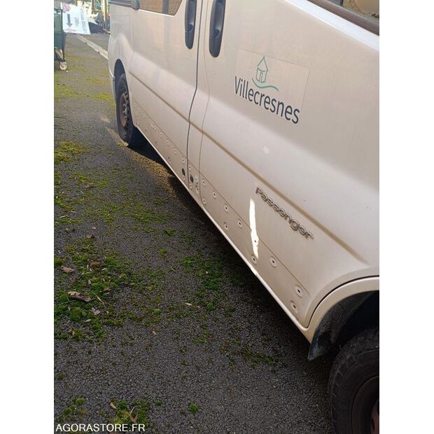 2010 Renault Trafic-45304186