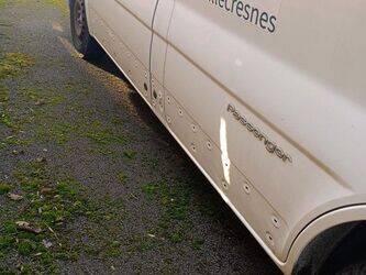 2010-renault-trafic-1412658-45304186