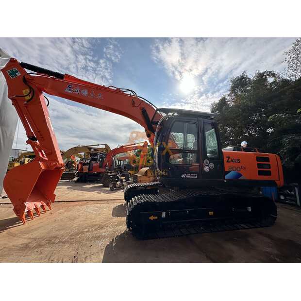 2024 هيتاشى ZX200-45304290