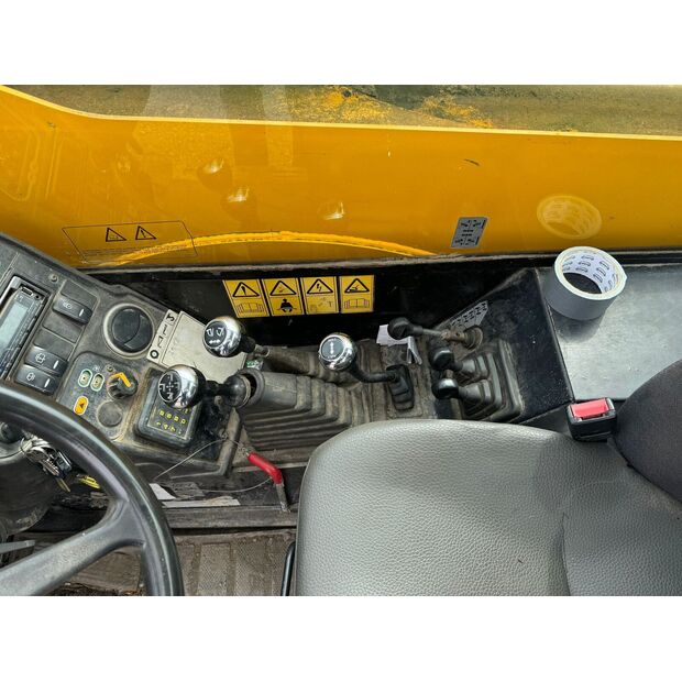 2013 جيه سي بي 535-140-45305670