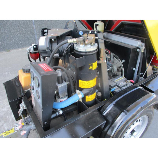 2011 Kaeser M 20-45306334