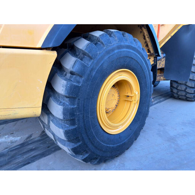 2015 فولفو A25G-45307326