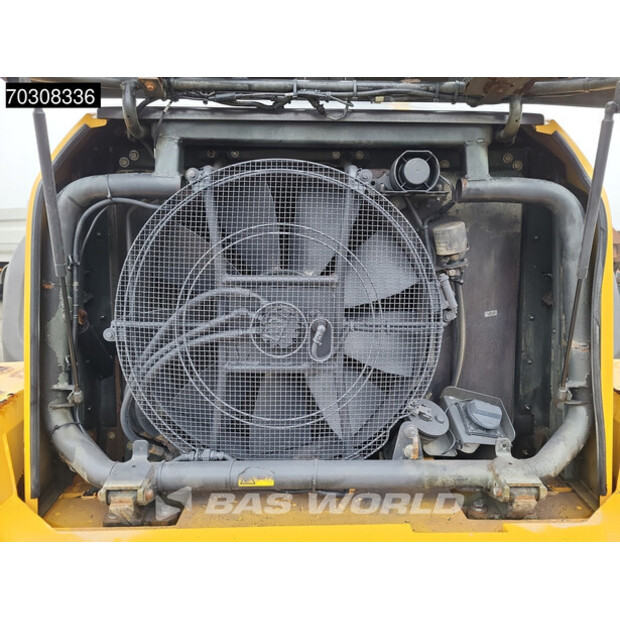 2020 فولفو L120H-45308049