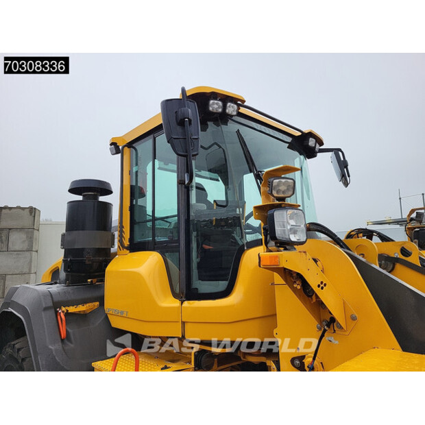 2020 فولفو L120H-45308054