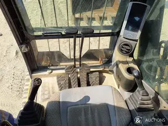 2018-caterpillar-330d2l-1320561-45308453