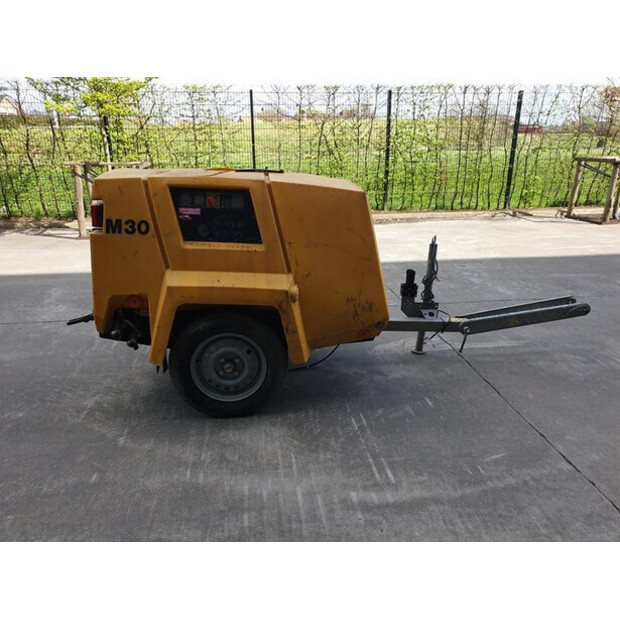 2011 Kaeser M 30-45309097