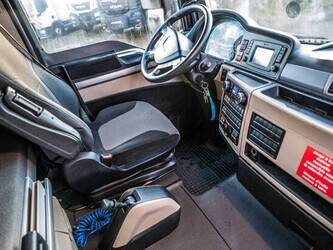 2018-man-tgx-18-500-1413307-45310355