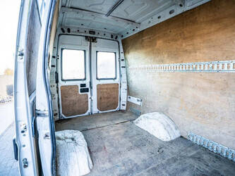 2011-iveco-daily-35c11-1413308-45310376