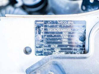 2011-iveco-daily-35c11-1413308-45310384