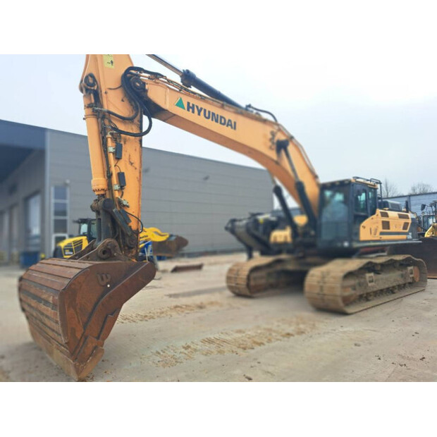 2016 هيونداي HX520L-45310390