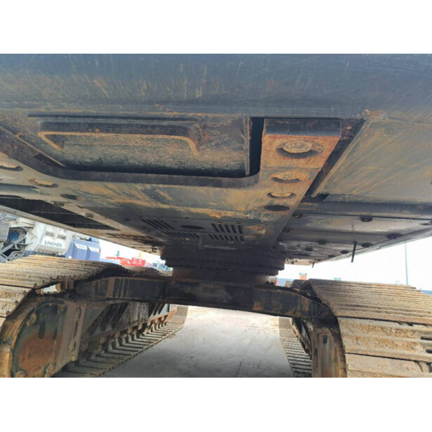 2016 هيونداي HX520L-45310400