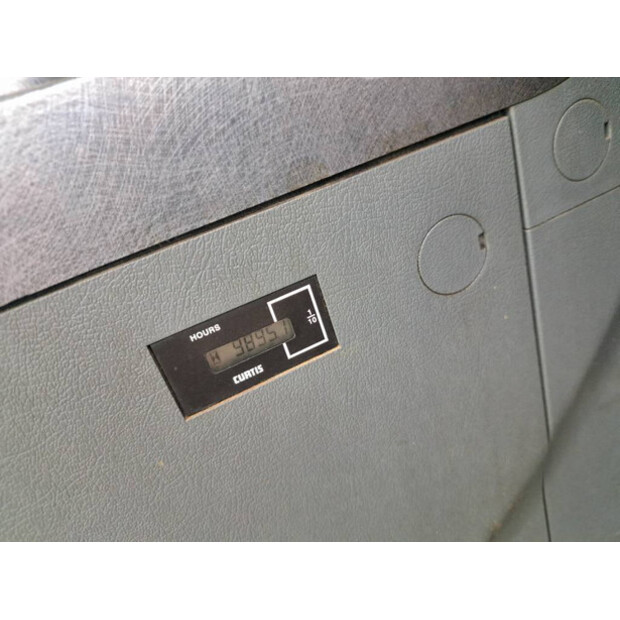 2016 هيونداي HX520L-45310409