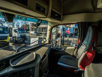 2018-volvo-fh460-1413310-45310426