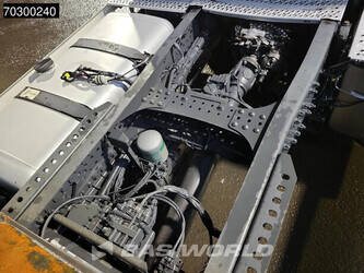 2018-mercedes-benz-actros-1845-1381729-45310503