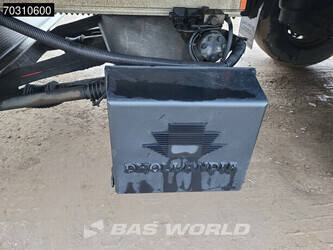 2014-lamberet-sr2l-4t8-tuv-02-26-lifting-axle-flower-width-45311709