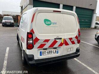 2015-peugeot-partner-1413420-45324937