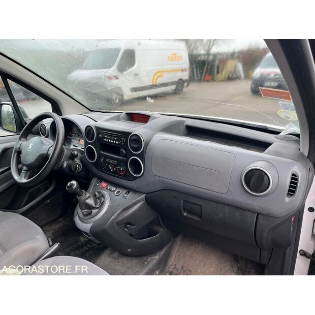 2015 Peugeot PARTNER-45324944