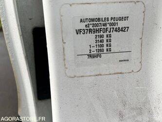 2015-peugeot-partner-1413420-45324952