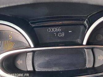 2015-renault-clio-1413426-45325013