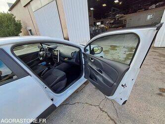 2015-renault-clio-1413426-45325020