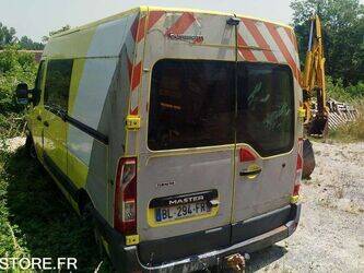 2011-renault-master-1413427-45325026