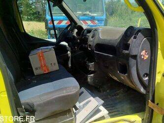 2011-renault-master-1413427-45325028