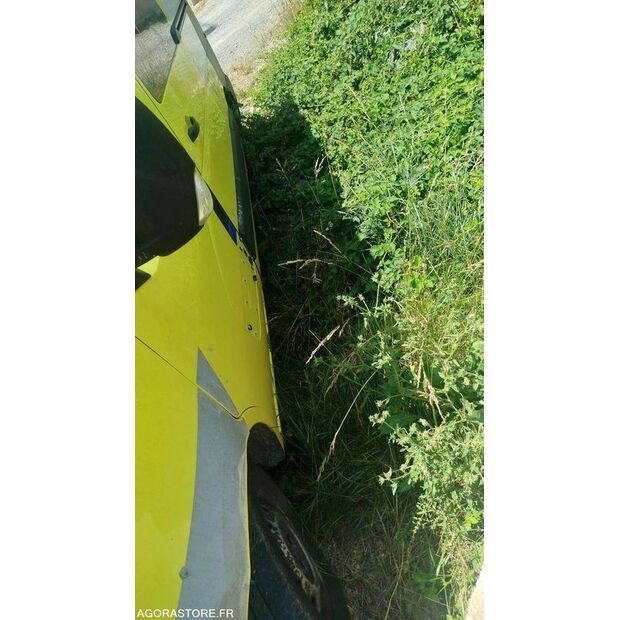 2011 رينو Master-45325039