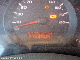 2015-renault-master-1413431-45325085