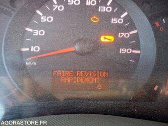 2015-renault-master-1413431-45325086