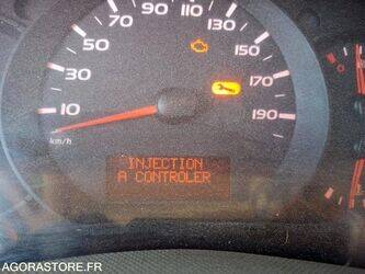 2015-renault-master-1413431-45325087