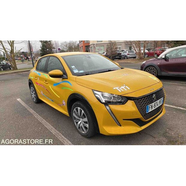 2020 Peugeot 208-45325091