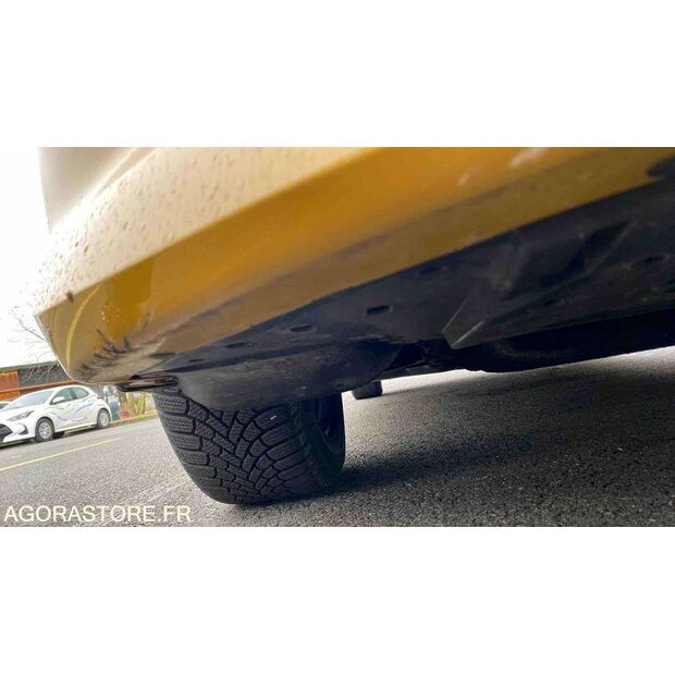 2020 Peugeot 208-45325104