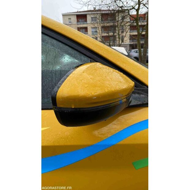 2020 Peugeot 208-45325107