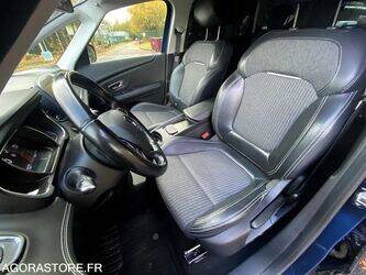 2020-renault-megane-1413433-45325154