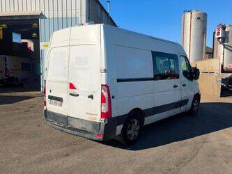 2013-renault-master-1413434-45325156