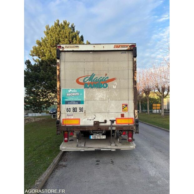 2002 جنرال تريلرز-45325177