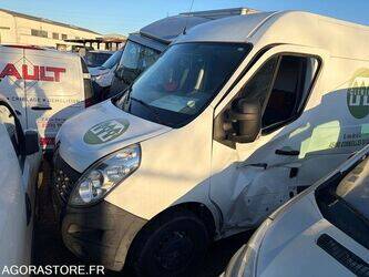 2016-renault-master-1413445-45325247