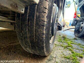 2016-renault-master-1413445-45325254