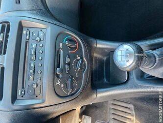 2007-peugeot-206-1413447-45325278