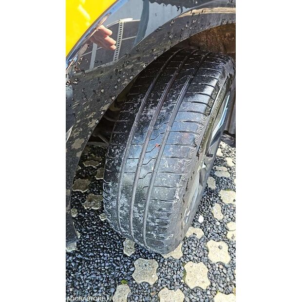 2021 Peugeot 208-45325322