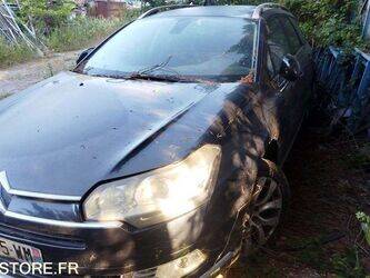 2011-citroen-c5-1413450-45325335
