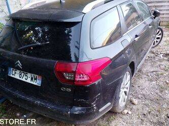 2011-citroen-c5-1413450-45325336